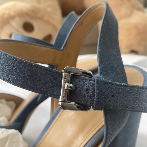 Michael Michael Kors wedge sandals - Picture 8 of 9